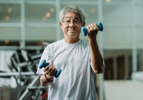 man-weights1280x720px man-weights1280x720px